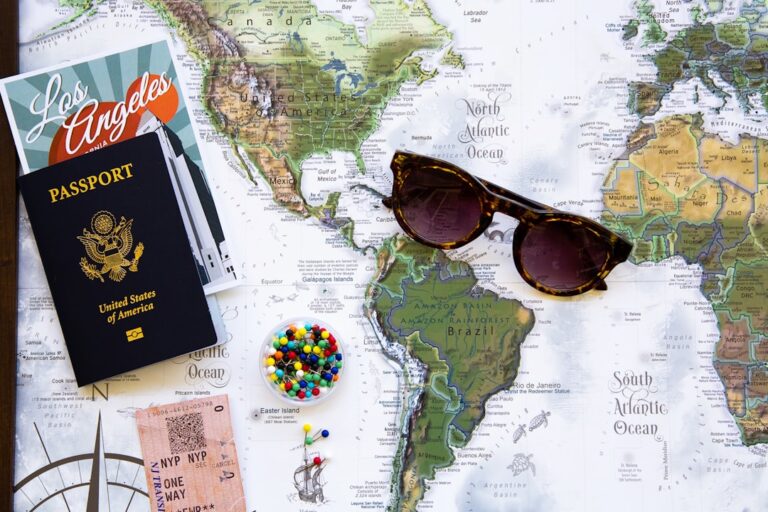 How to Choose the Best Travel Accessories for Comfort